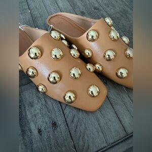 BNWT H&M Studded Embellished Mules, size 8.